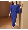 Design Sense Pleated Bat Sleeve V-neck Dress 2022 Summer New Plus Size Western Style Casual Loose Long Skirt